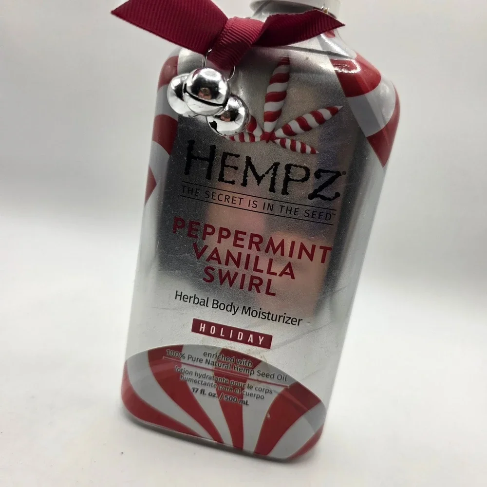 Hempz Peppermint Vanilla Swirl Herbal Body Moisturizer 17oz Holiday Edition New